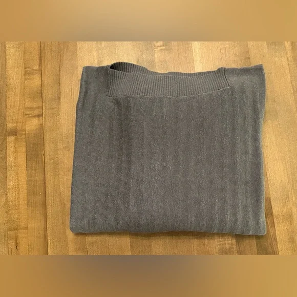 💙 Lululemon Forward Flow Poncho 💙 - Picture 3 of 6